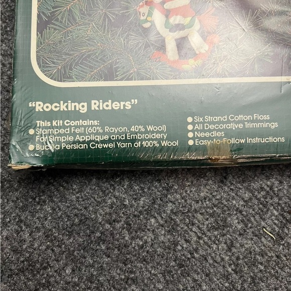Bucilla Christmas Heirloom Stitchery Ornaments "Rocking Riders" #48993 - Picture 3 of 4